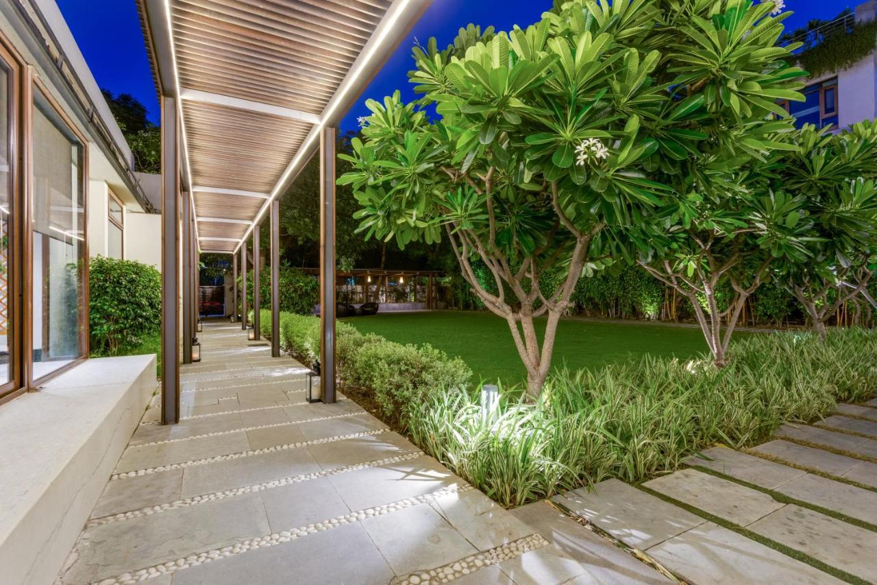 The Manor - New Delhi Hotel Bagian luar foto