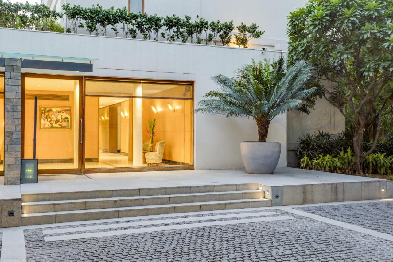 The Manor - New Delhi Hotel Bagian luar foto